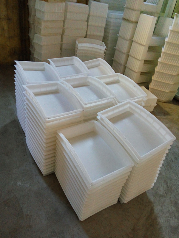 正方形の具体的なカバー ブロックは69 * 50 * 12cmの摩耗抵抗の耐久財を形成します